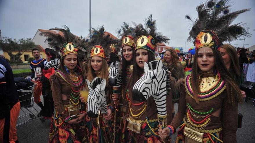 Carnaval en Galicia 2019 | A Illa se convierte en un sambódromo