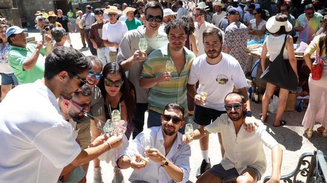 Asistentes á Festa do Albariño na edición pasada. | NOE PARGA