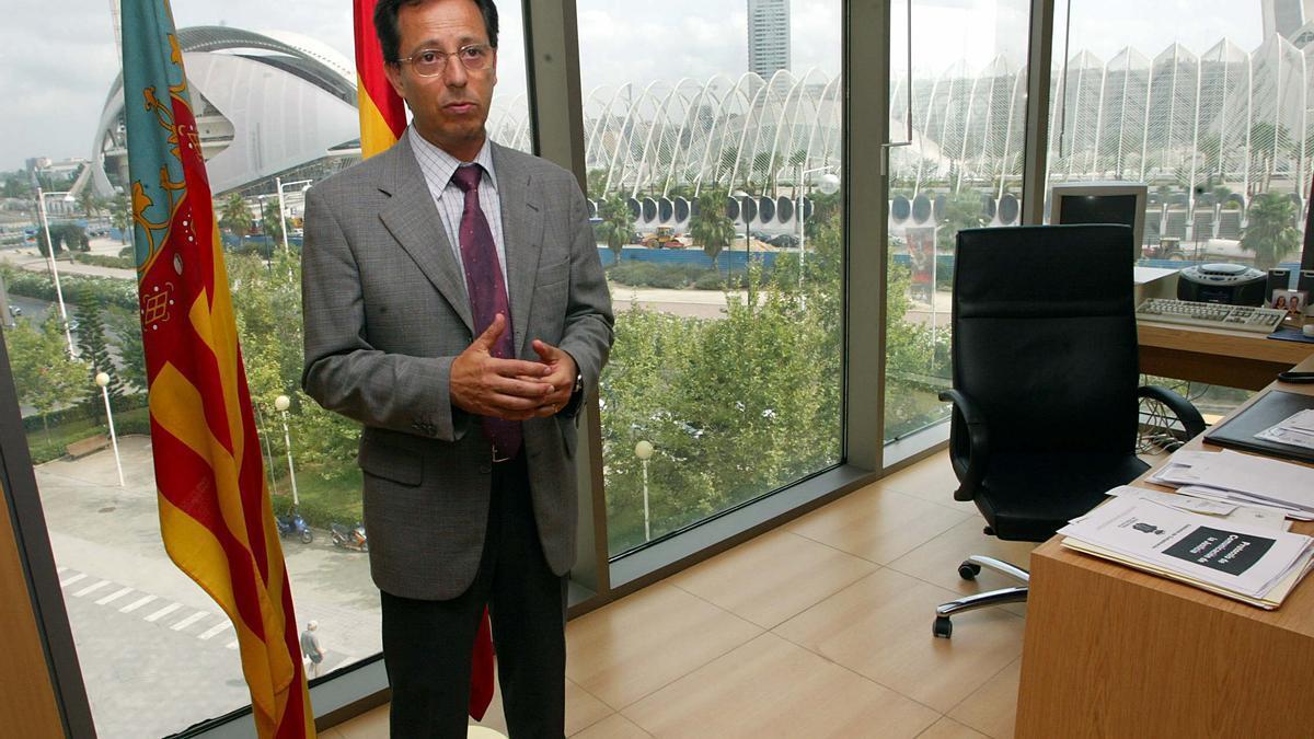 El presidente de la sección cuarta, Pedro Castellano, en una imagen de archivo cuando presidía la Audiencia de València.