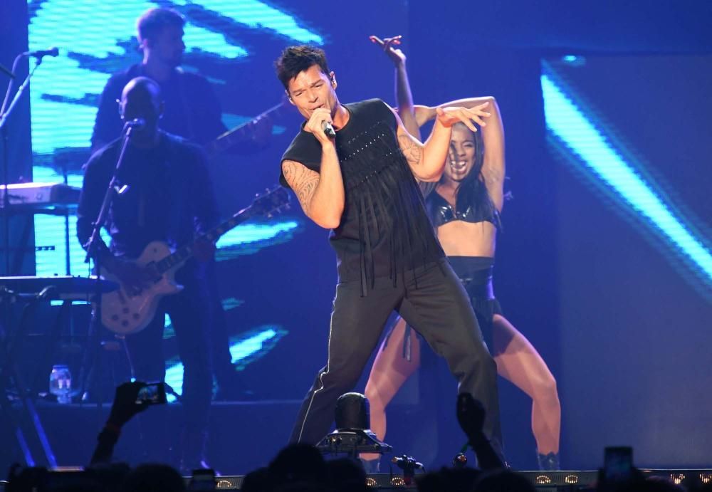 El artista puertorriqueño llenó el Coliseum con 9.000 personas que bailaron al ritmo de Living la vida loca, Sube la adrenalina, Tu recuerdo o Te extraño, te olvido y te amo.