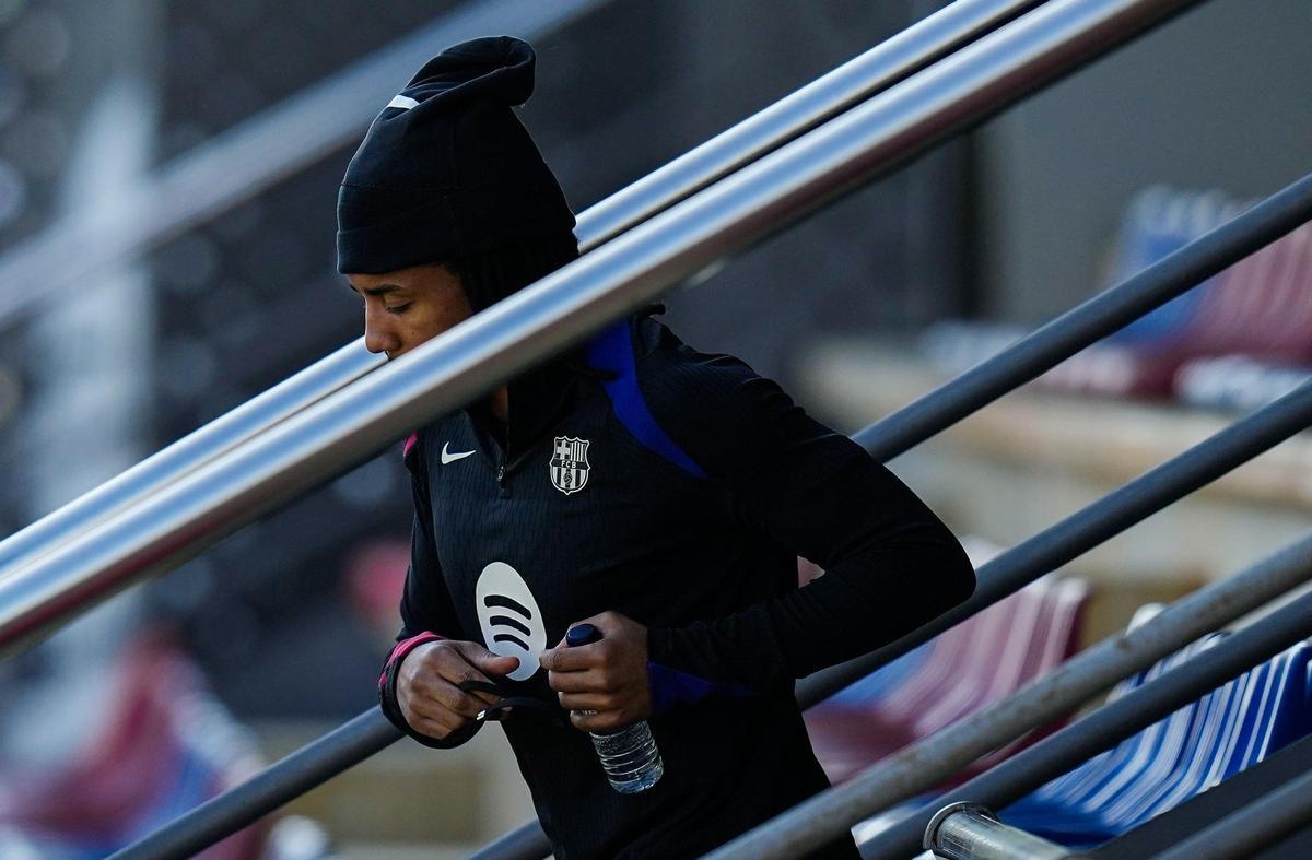 Koundé, en un entrenamiento con el Barça