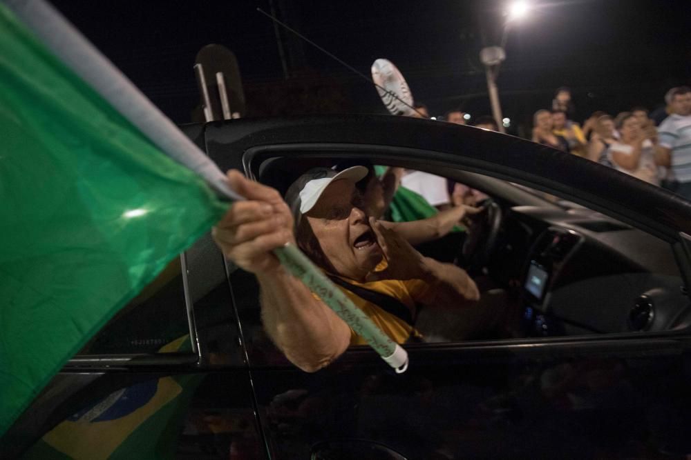 Disturbios en Brasil tras el ingreso en prisión de Lula. AFP