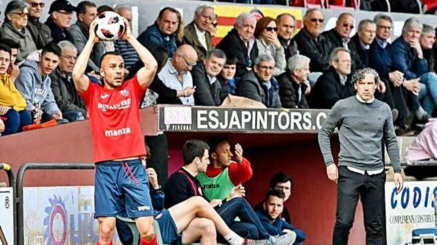 Eloi Amagat, en un partit de l&#039;Olot al Municipal.