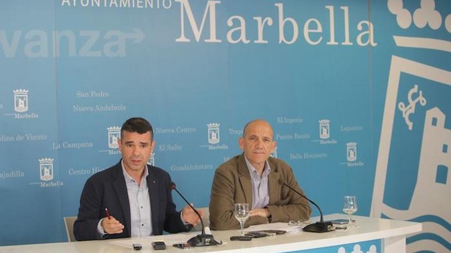 El alcalde de Marbella, José Ortiz, y el edil de Hacienda, Manuel Osorio.