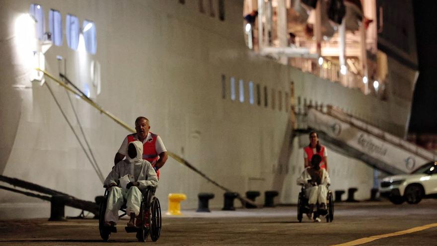Un crucero rescata un cayuco a la deriva entre Cabo Verde y Tenerife