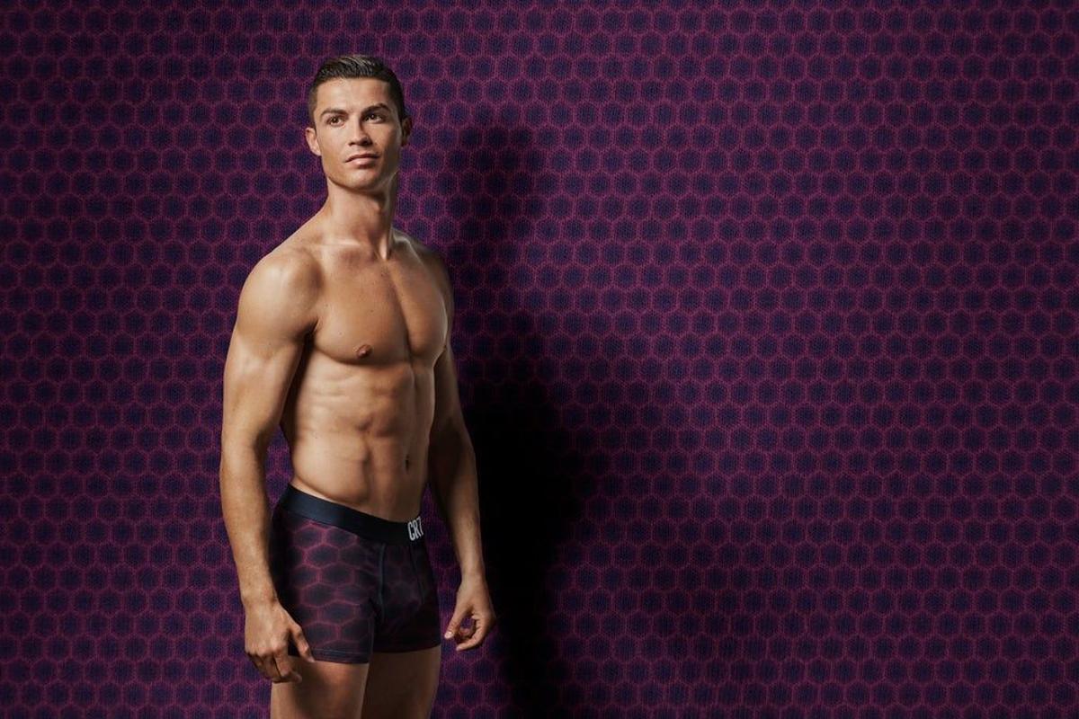 Cristiano con mirada al horizonte