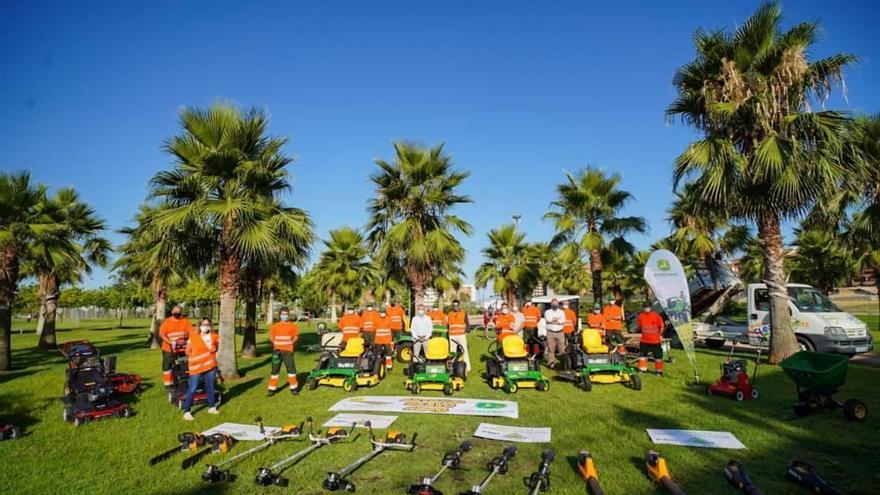 El parque de la margen derecha del río en Badajoz recupera sus zonas verdes