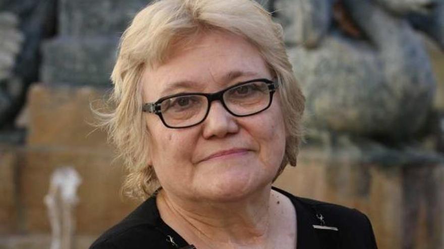 Isabel-Clara Simó, autora de ¿Quienes son los invisibles?