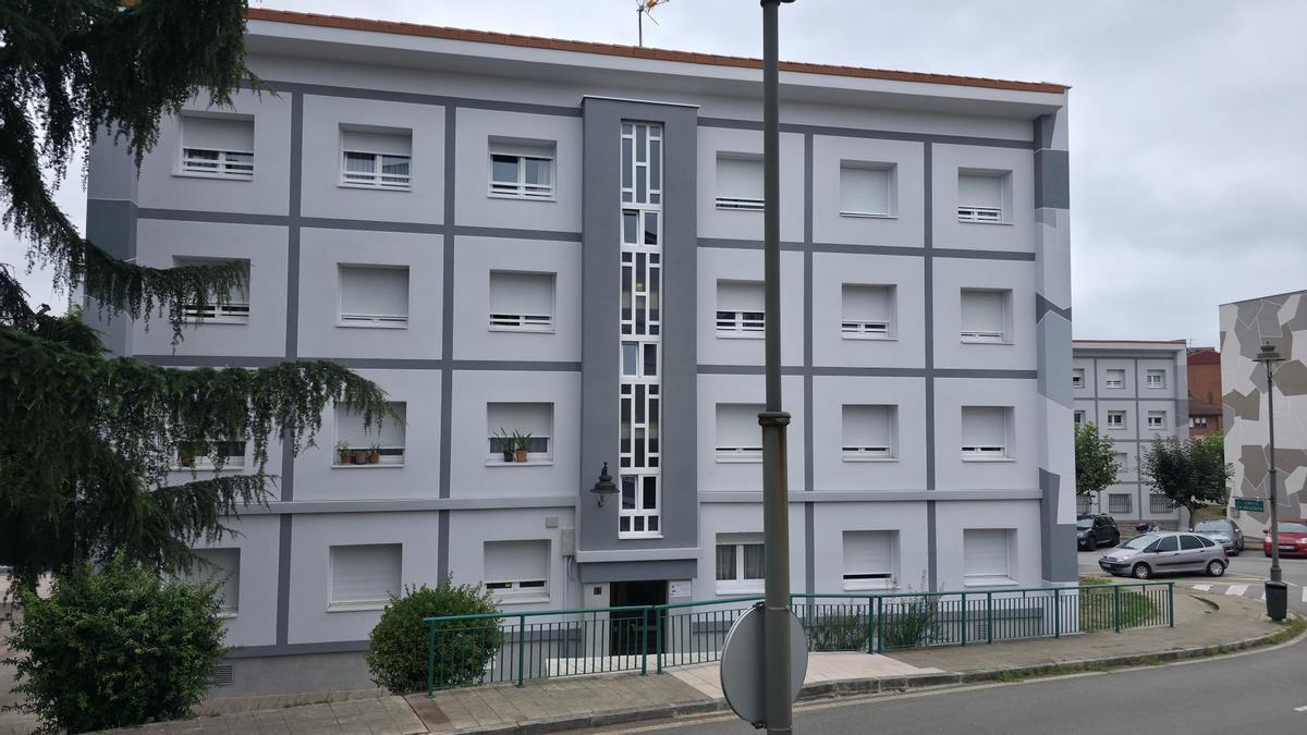 Uno de los edificios de San José Artesano intervenidos con los fondos europeos.