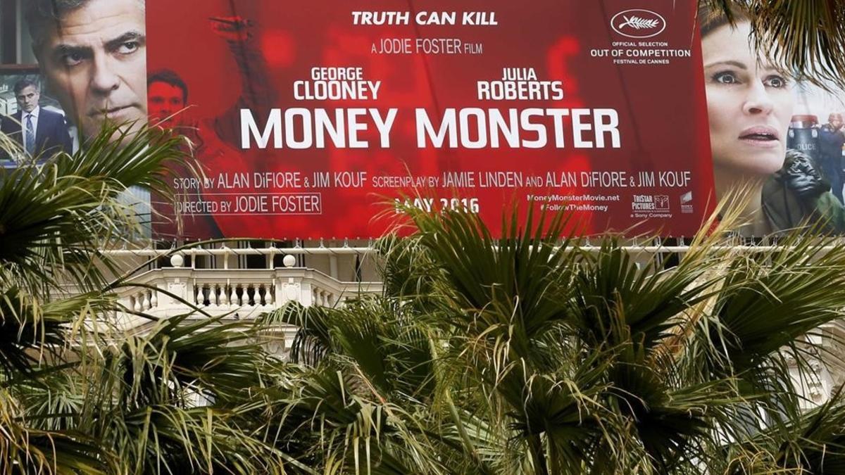 rtapounet33816484 a poster for the film  money monster  is displayed160510111730