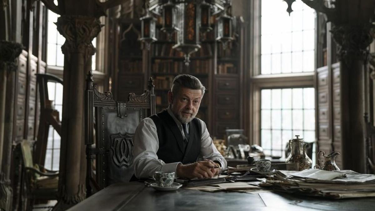 Alfred Pennyworth (Andy Serkis), en un fotograma de 'The Batman'.