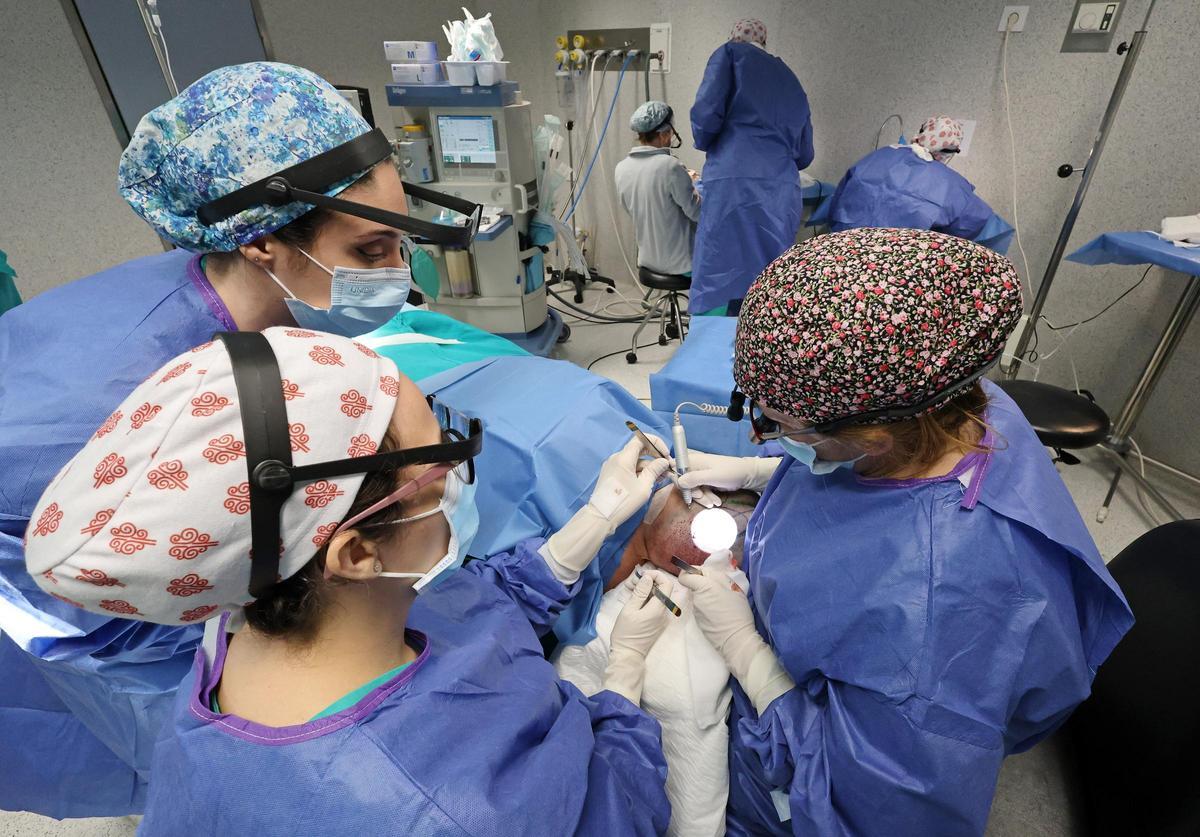 Operación de dermatología en Ribera Povisa.