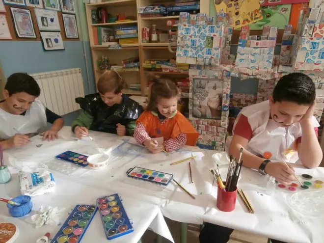 Los colegios de Gijón celebran el Antroxu