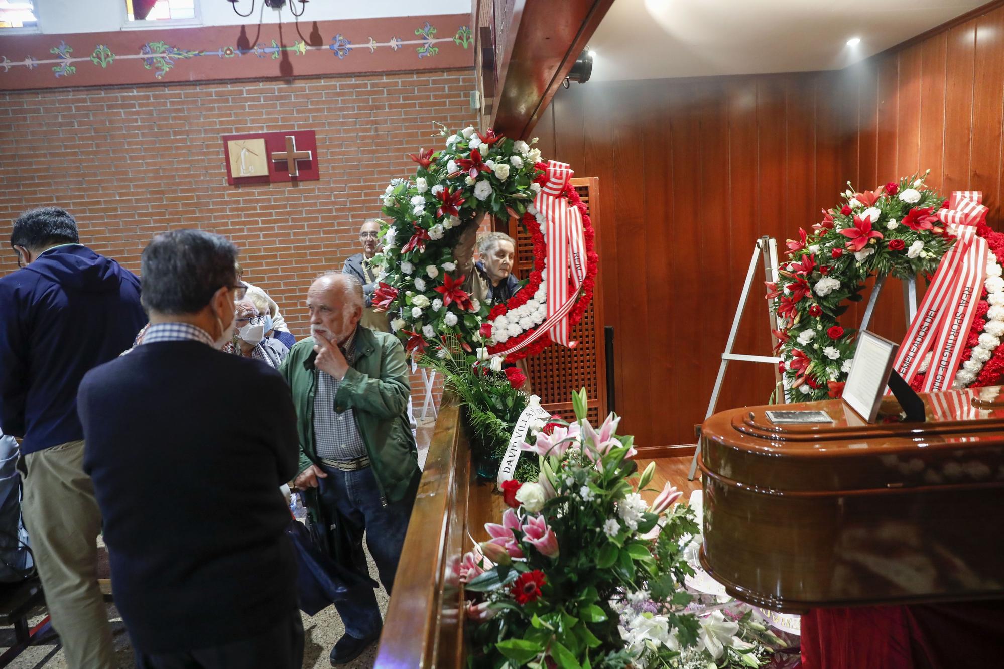 Capilla ardiente de Fernando Fueyo en Gijón