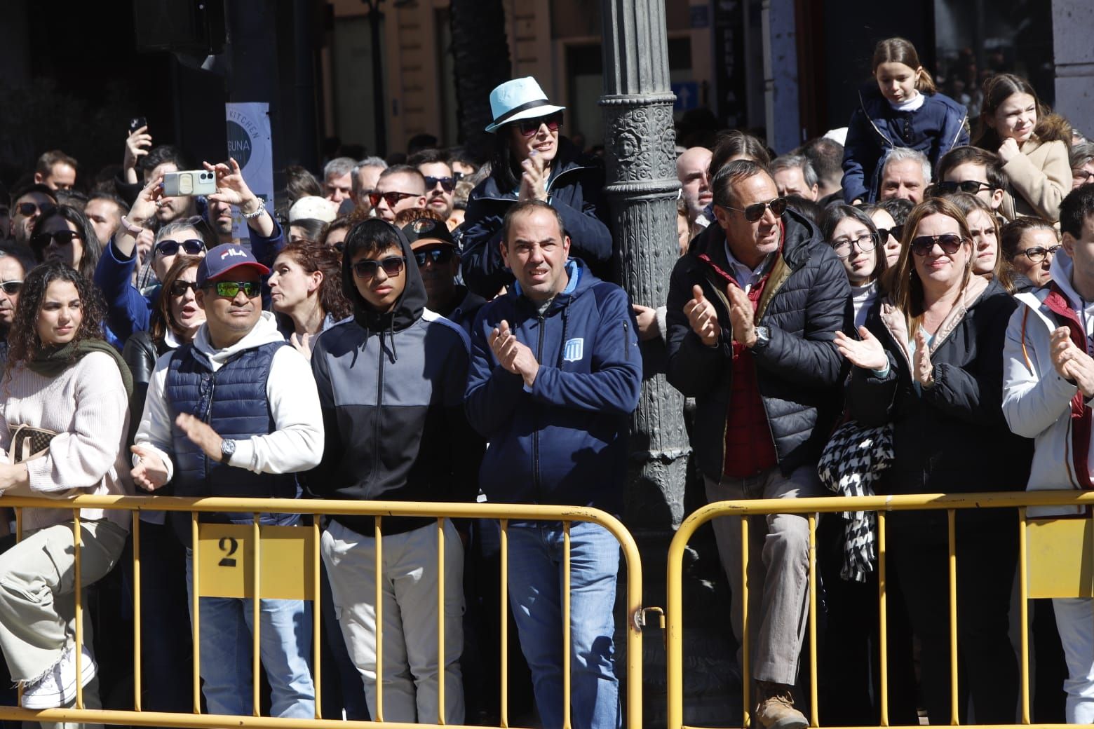 Búscate en la mascletà del 3 de marzo