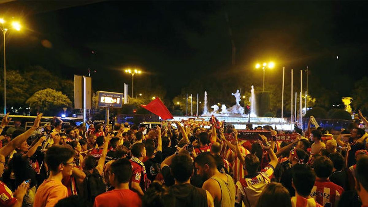 Así celebró la afición del Atlético la victoria en la Supercopa de Europa