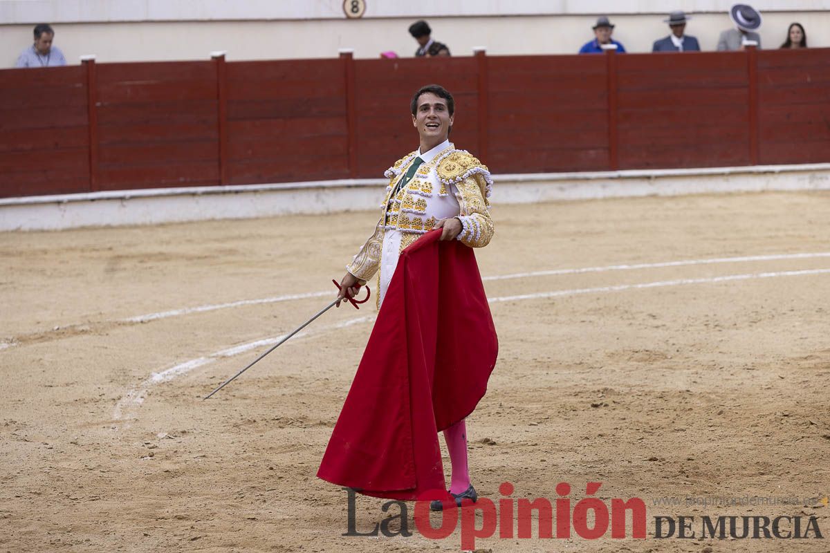 Tarde histórica en Abarán con la alternativa de José María Trigueros y el indulto de Tomás Rufo, junto a Castella salieron a hombros
