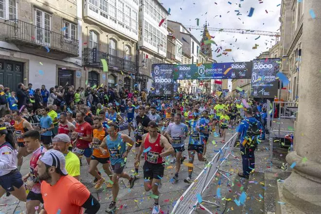 Aferdi e Alice Finot coróanse no Obradoiro