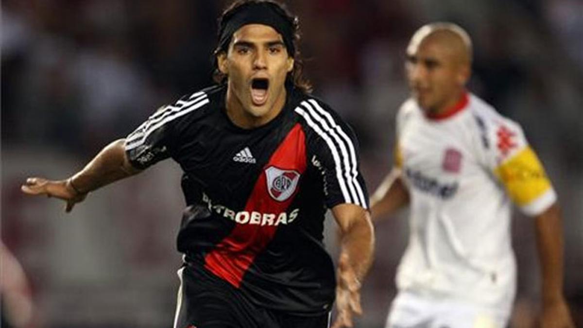 En River sueñan con volver a ver esa imagen de Falcao