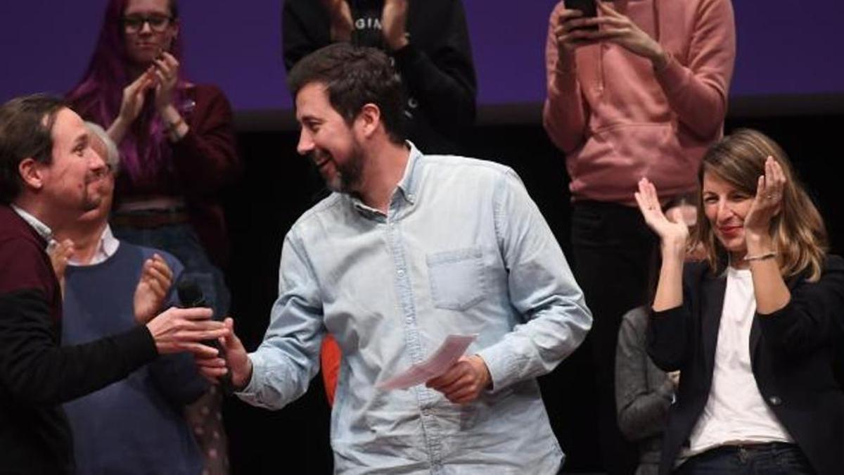 Pablo Iglesias y Gómez-Reino junto a Yolanda Díaz, en A Coruña en febrero de 2020.