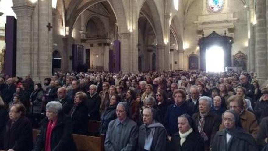 Valencia empieza a peregrinar para visitar el Santo Grial