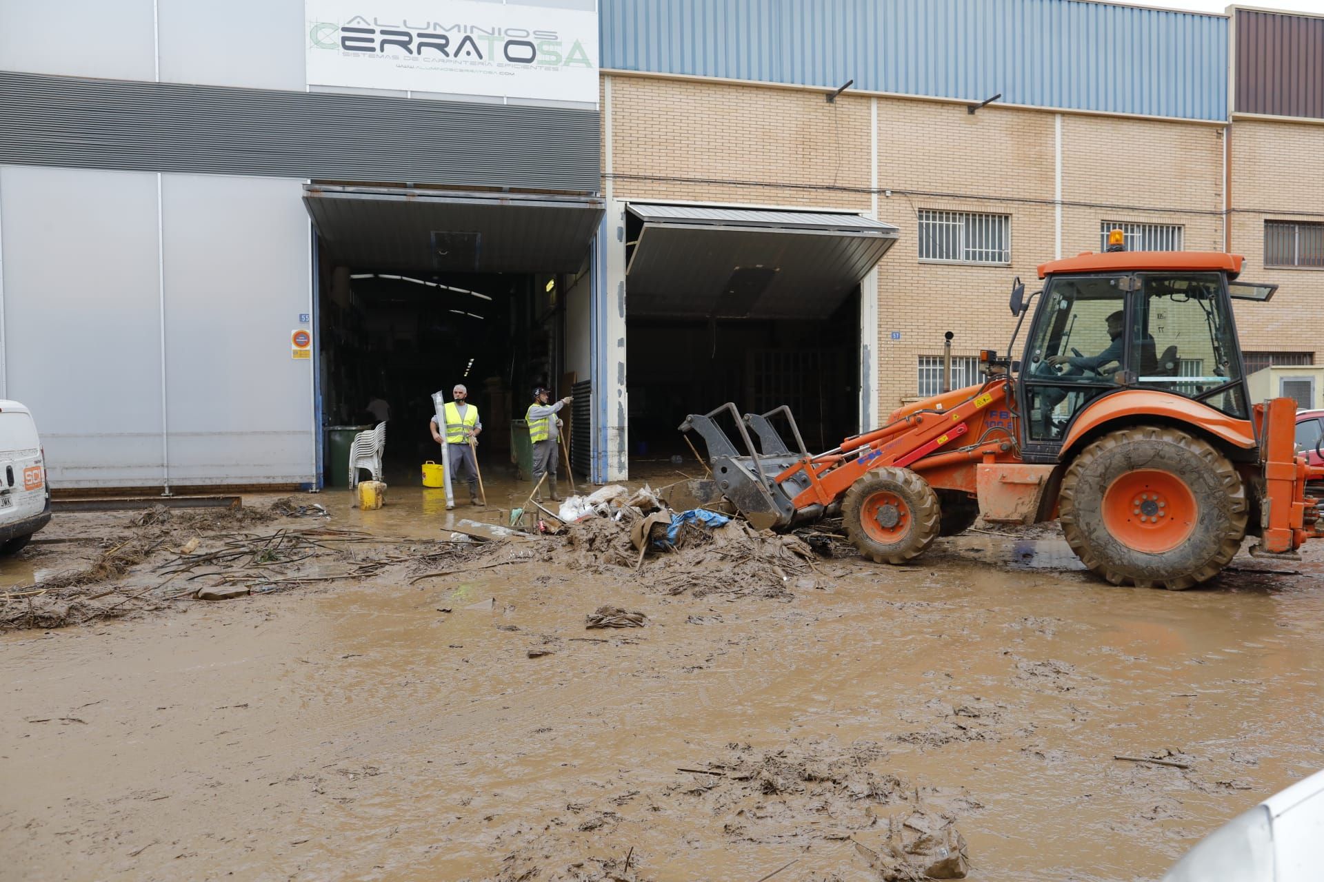 Daños en el polígono Vereda Sud de Beniparell