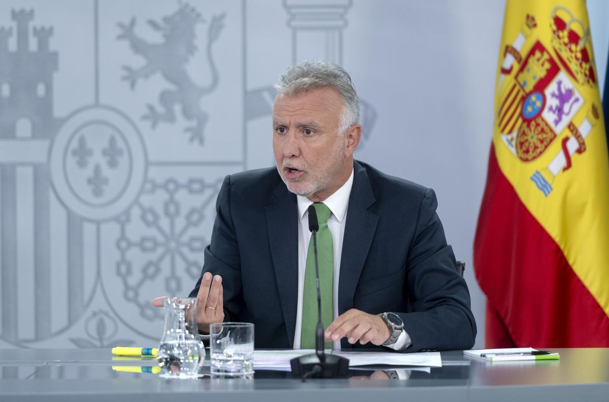 El ministro de Política Territorial, Ángel Víctor Torres, en rueda de prensa tras el Consejo de Ministros de este martes.
