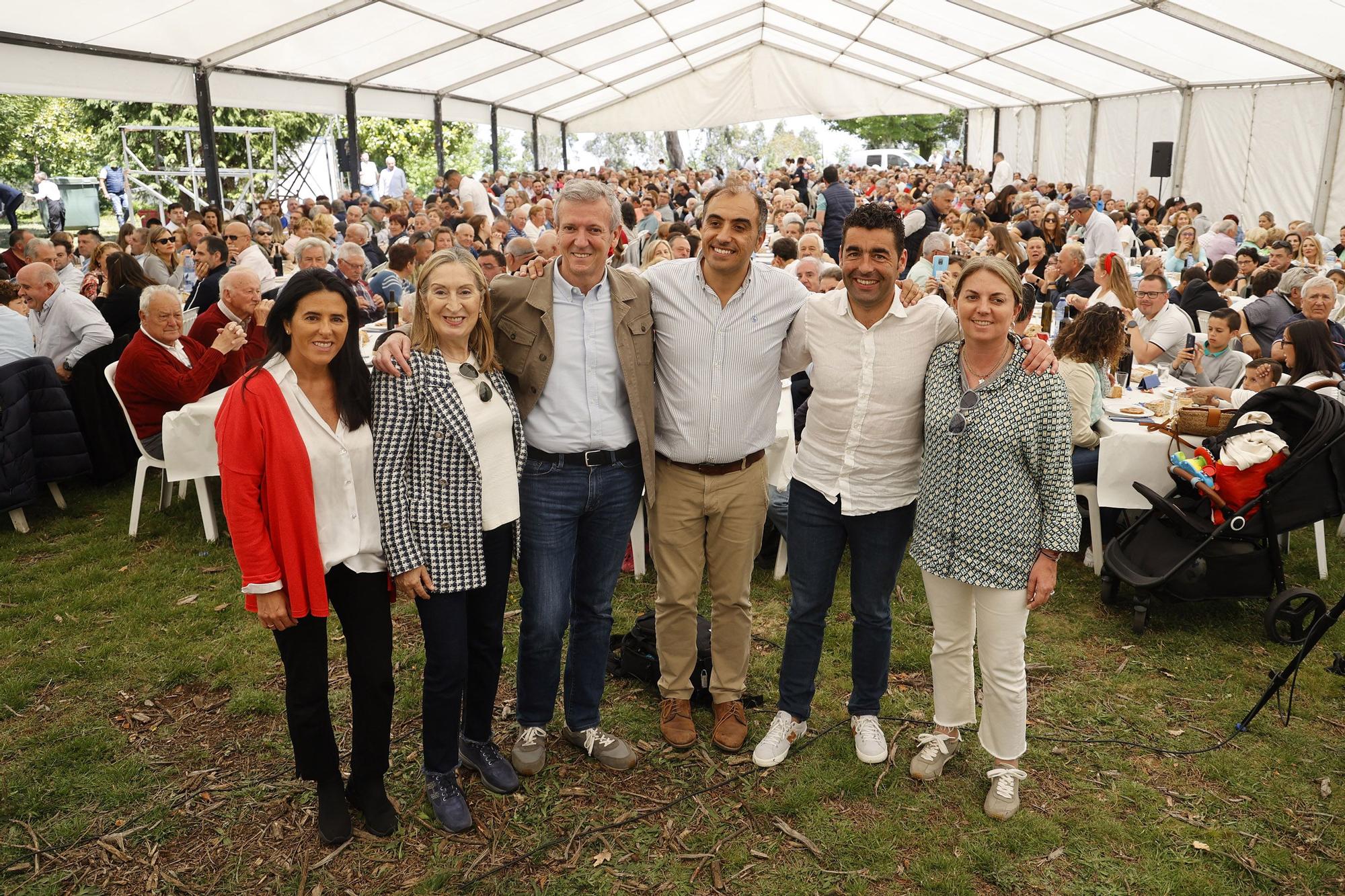 Monte Castrove acoge la tradicional romería organizada por el PP