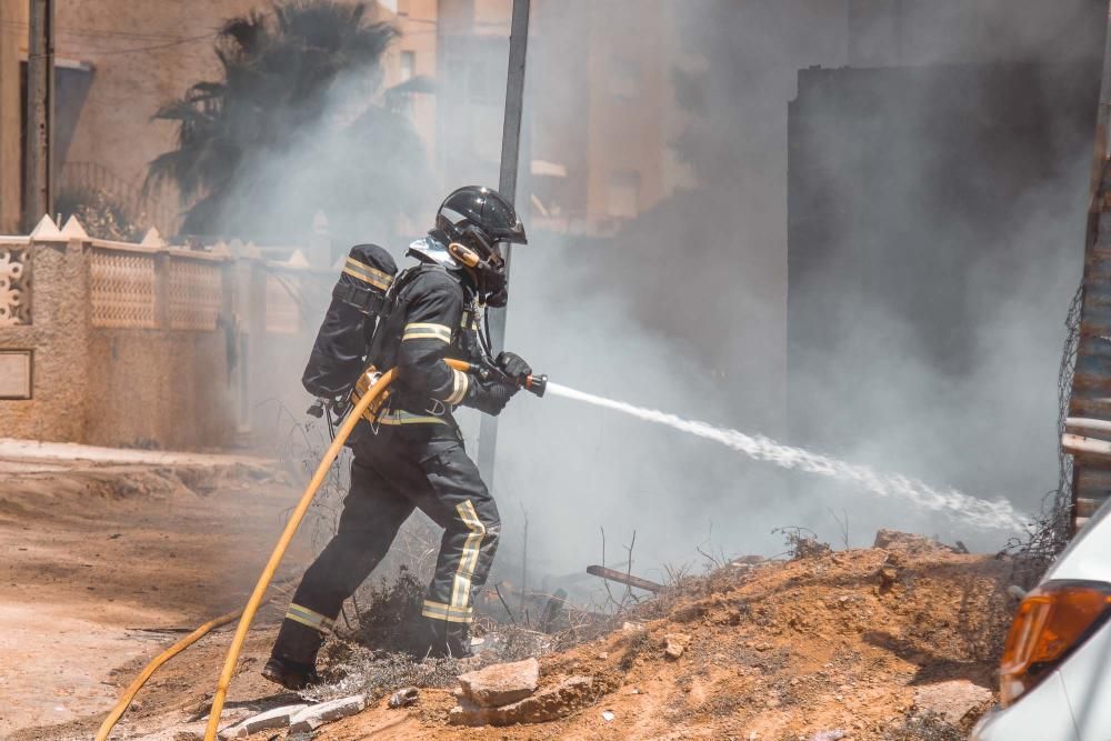 Incendio en un edificio okupado de Ibiza