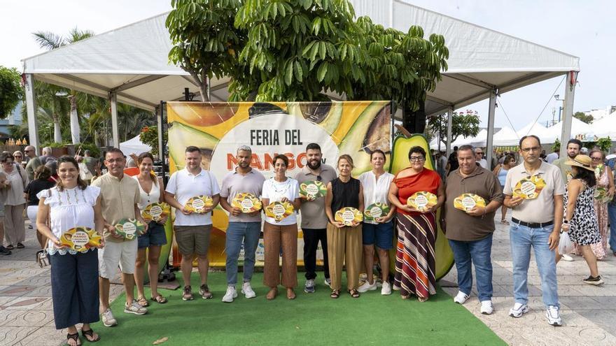 La Feria del Mango y el Aguacate de Mogán reúne a más de 10.000 personas y vende todo el producto disponible