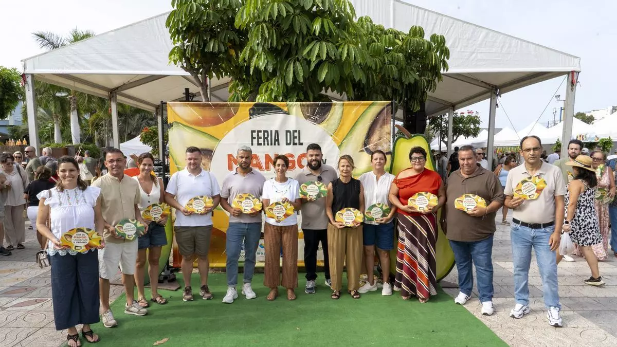 La Feria del Mango y el Aguacate de Mogán reúne a más de 10.000 personas y vende todo el producto disponible