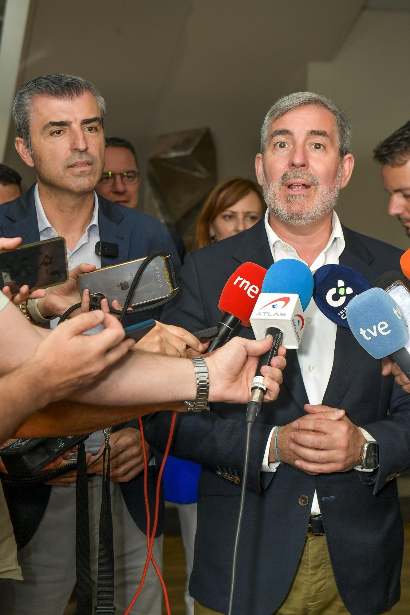 CC y PP acuerdan el pacto para gobernar Canarias