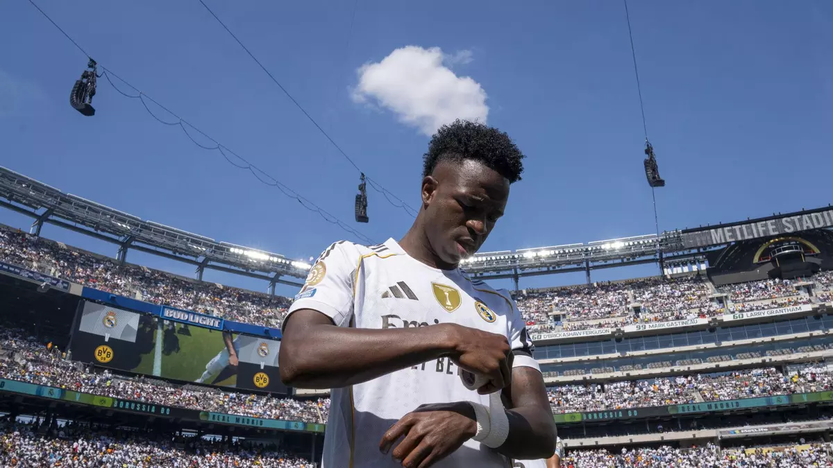 Vinicius no tiene prisa por renovar con el Real Madrid