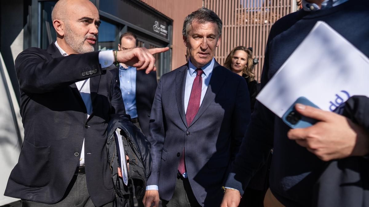 Feijóo promete  más financiación  para Catalunya si gobierna:  Sé que lo necesita y la tendrá 