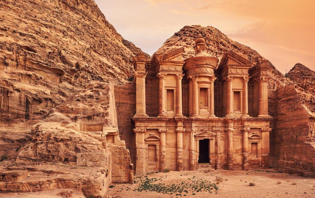 Ad Deir, Petra, 10 curiosidades