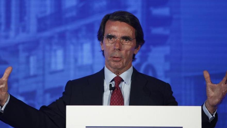 Aznar carga contra Sánchez: &quot;Los juegos tácticos tienen que tener un límite&quot;