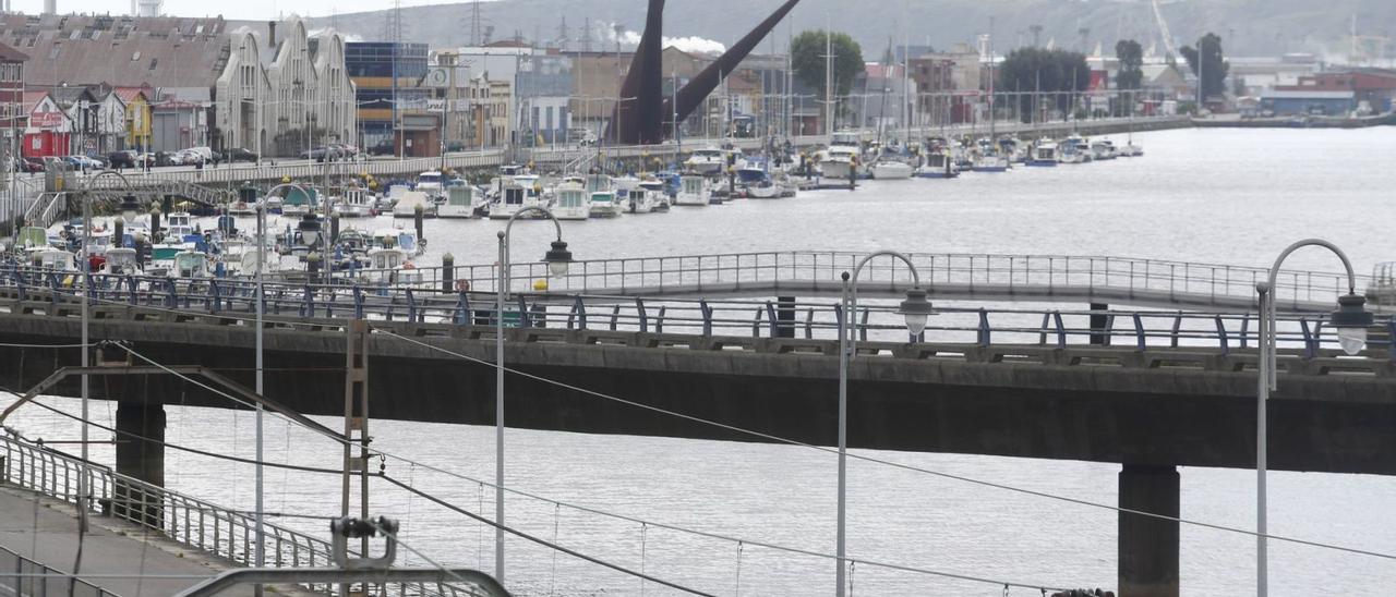 La avenida Conde Guadalhorce, en Avilés. | Mara Villamuza