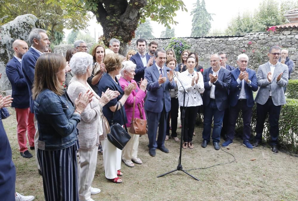 Vigo rinde homenaje a sus alcaldes fusilados en agosto de 1936 en un acto celebrado  en el Xardín da Memoria Histórica del cementerio de Pereiró