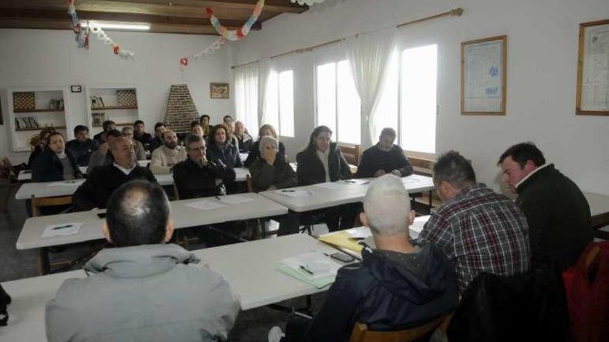 La asamblea de la asociación de aceituneros gallegos, ayer. // N. Parga