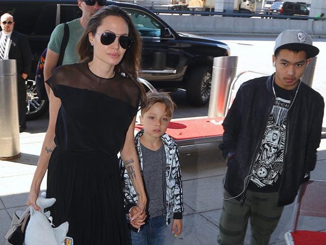 Angelina Jolie se queda con la custodia de los niños