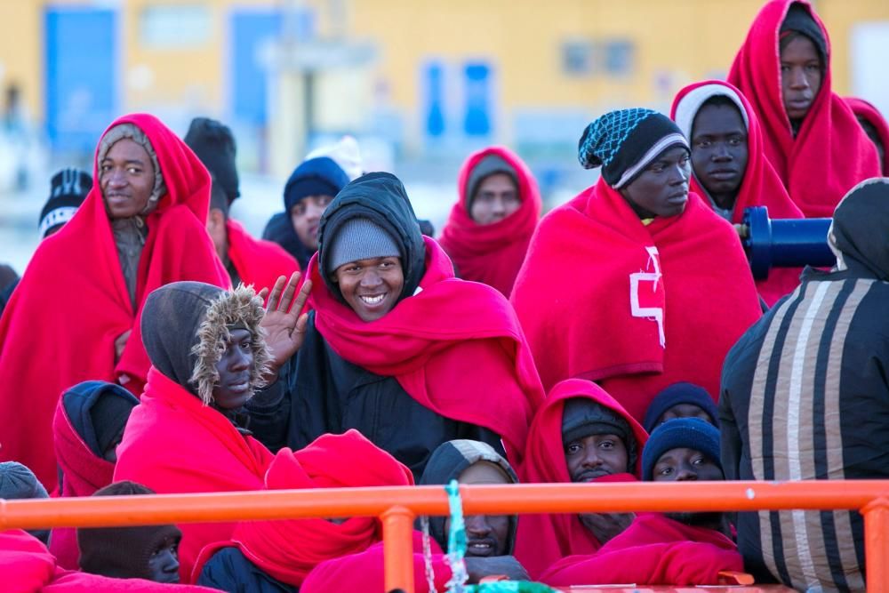 Llegan a Málaga 185 personas rescatadas en el ...