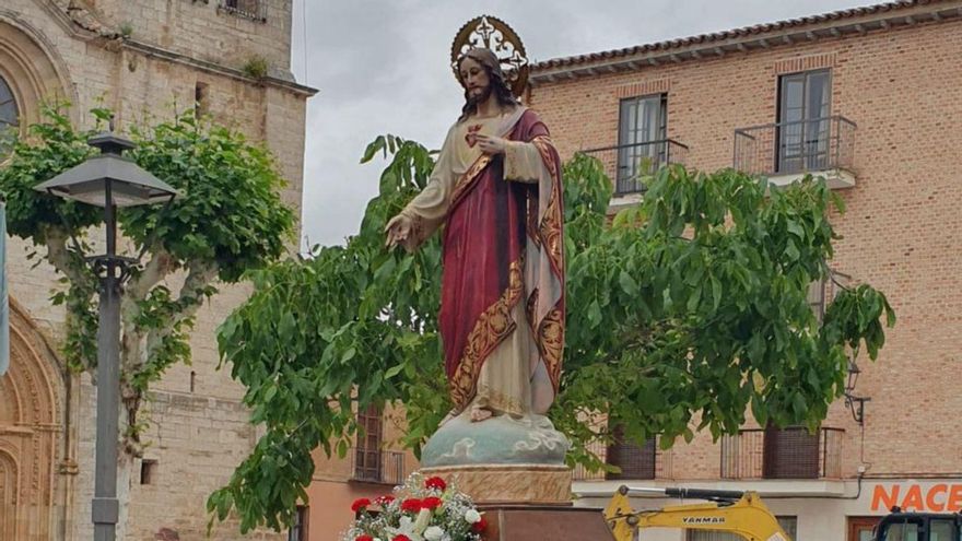 El Corazón de Jesús &quot;vuelve&quot; a Toro