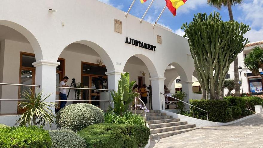 Sant Josep suministrará a los abonados de Sa Caleta con agua de pozo durante la renovación de las canalizaciones