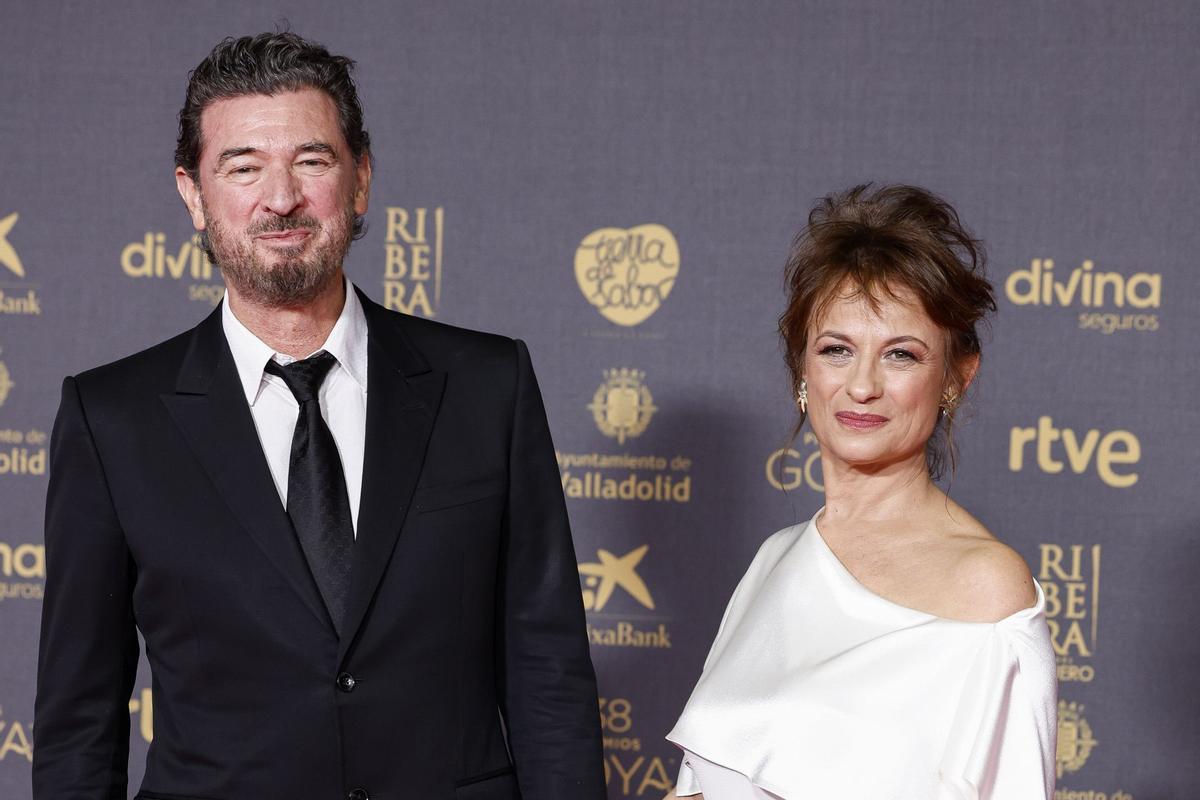 Las mejor y peor vestidas de los Premios Goya 2024, Julio Medem y Montse Sanz