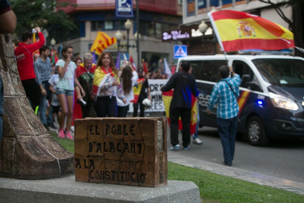 Tensión en el centro de Alicante por la independencia de Cataluña