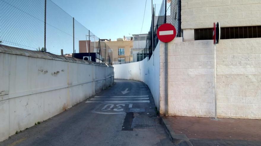 Carril de la Cordobesa, que va a ser intervenido por el Ayuntamiento.