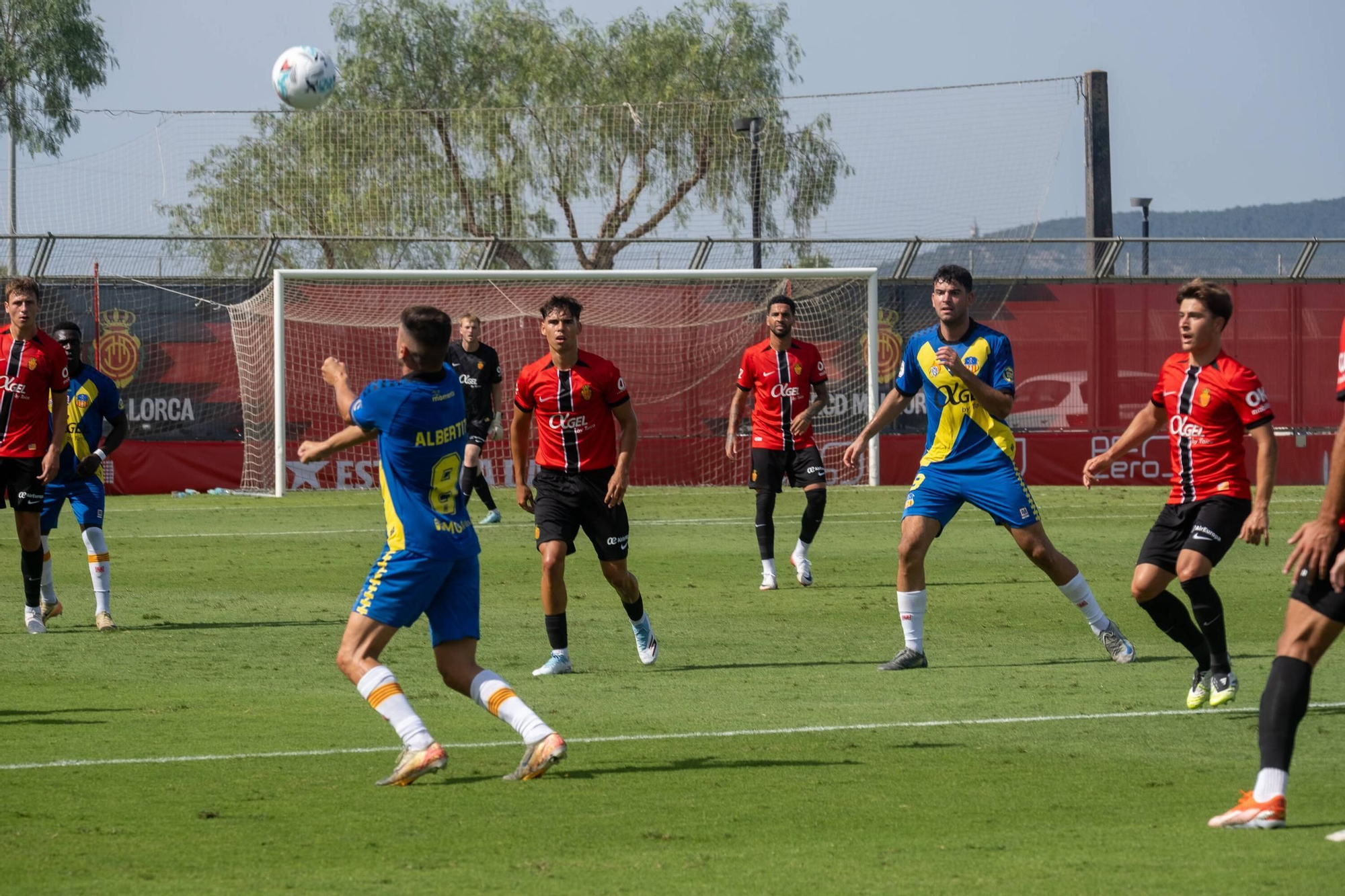 El Mallorca vence con lo justo al Sant Andreu