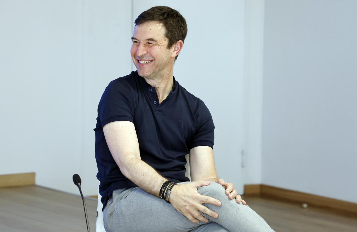 Encuentro de suscriptores de FARO con su jefe de Deportes, Juan Carlos Álvarez