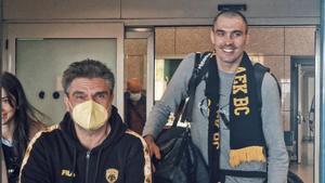 Pierre Oriola, a su llegada a Atenas para incorporarse al AEK