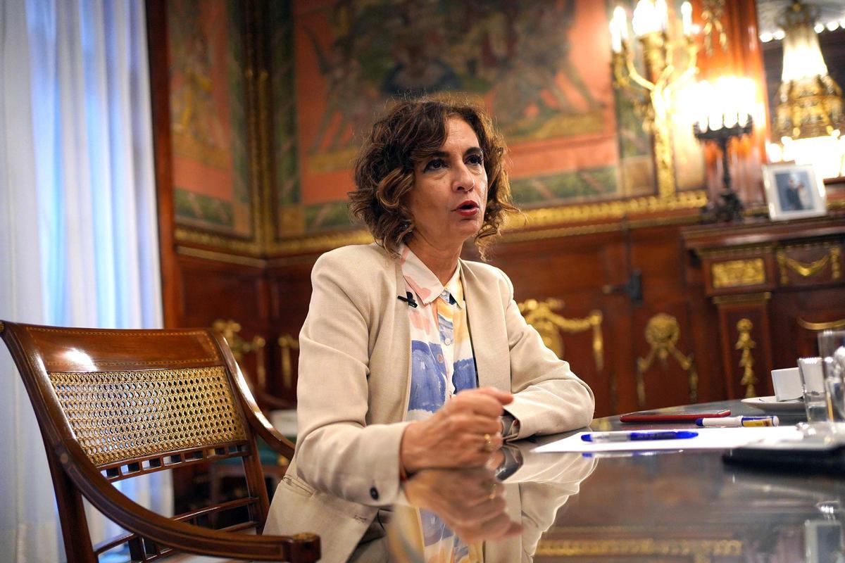 Entrevista a María Jesús Montero  vicepresidenta cuarta del Gobierno  y ministra de Hacienda y Función Pública.